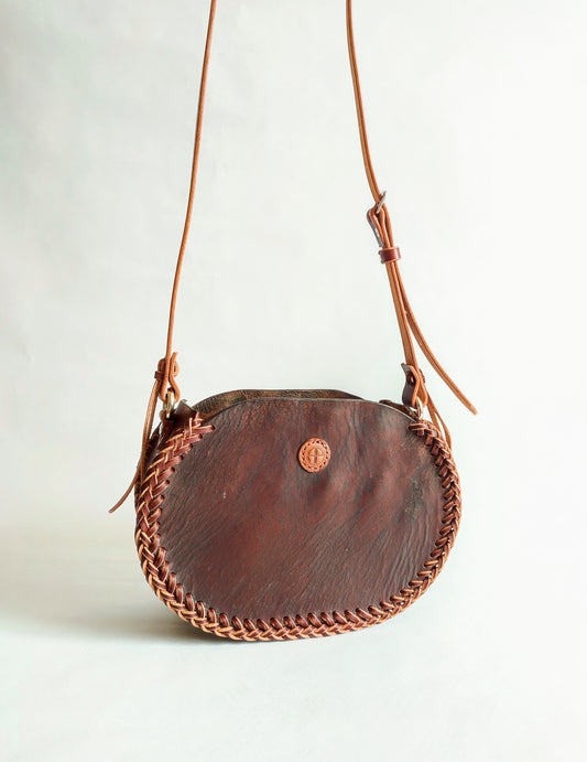 Sac bandoulière tressé en cuir de selle recyclé | Style Western bohème chic - Maroquinerie Cavalière