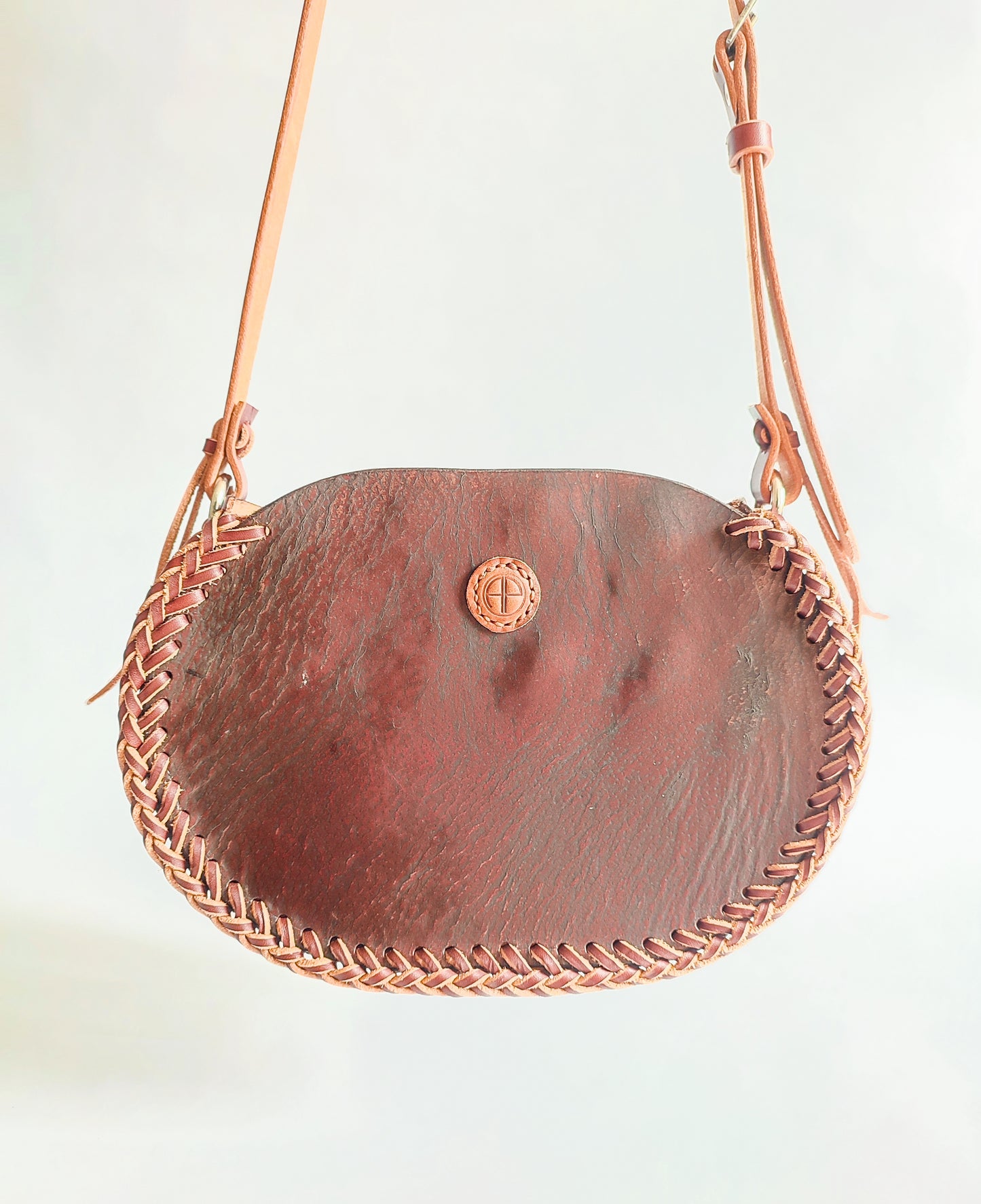 Sac bandoulière tressé en cuir de selle recyclé | Style Western bohème chic - Maroquinerie Cavalière
